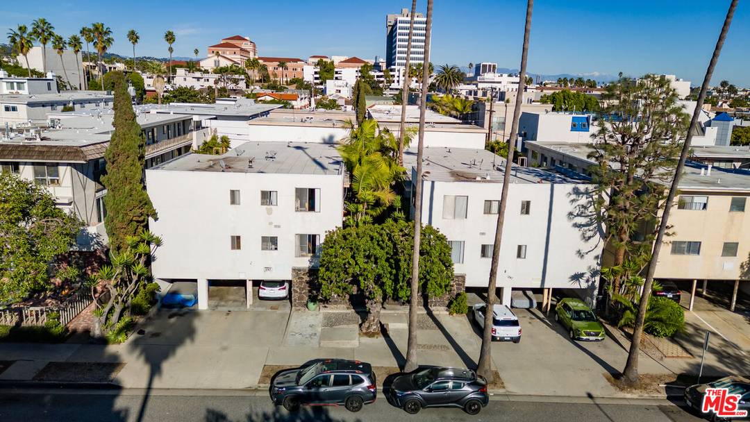 1243   12th St 36BR Santa Monica La