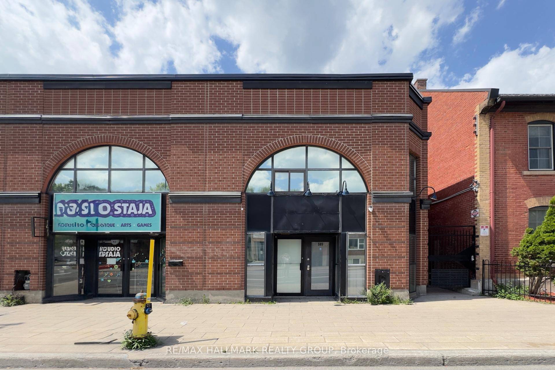 An exceptional opportunity to lease prime commercial space on high traffic Rideau Street in downtown Ottawa.