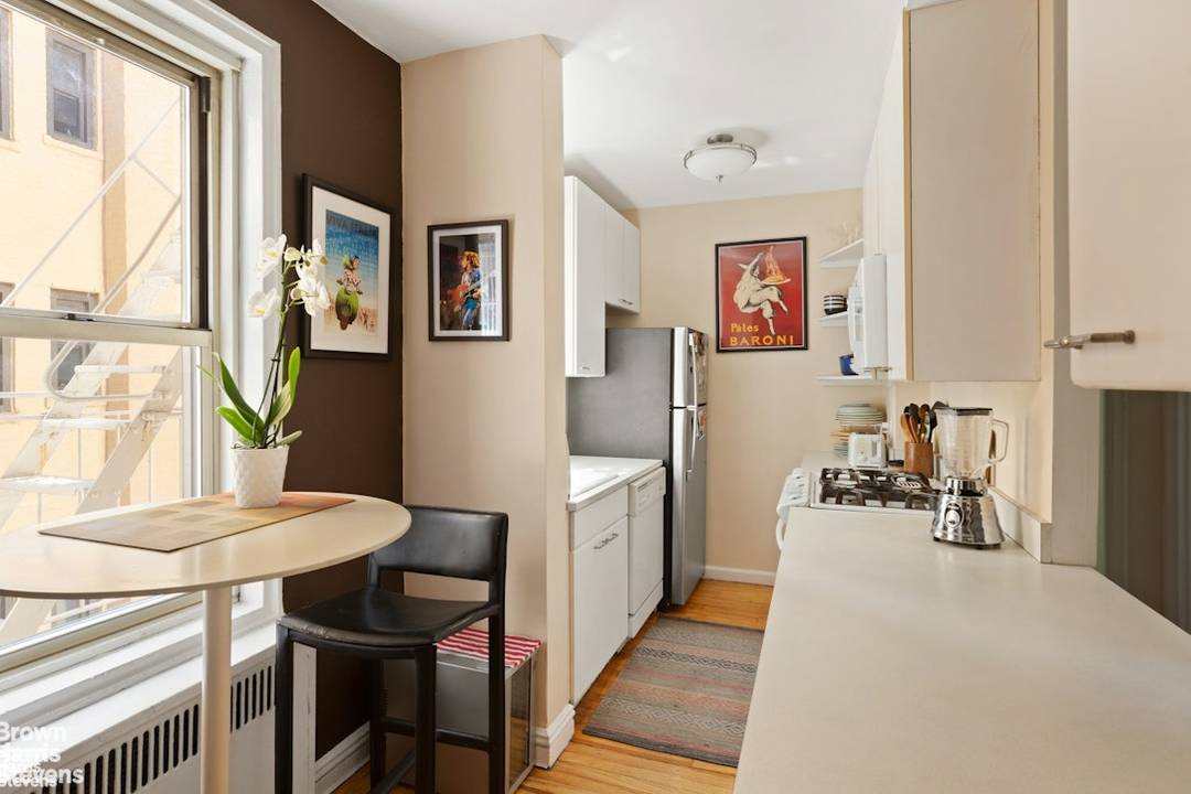 Elegant Art Deco Residence This distinguished one bedroom apartment, set within a well maintained prewar Art Deco cooperative, offers refined living in move in condition.