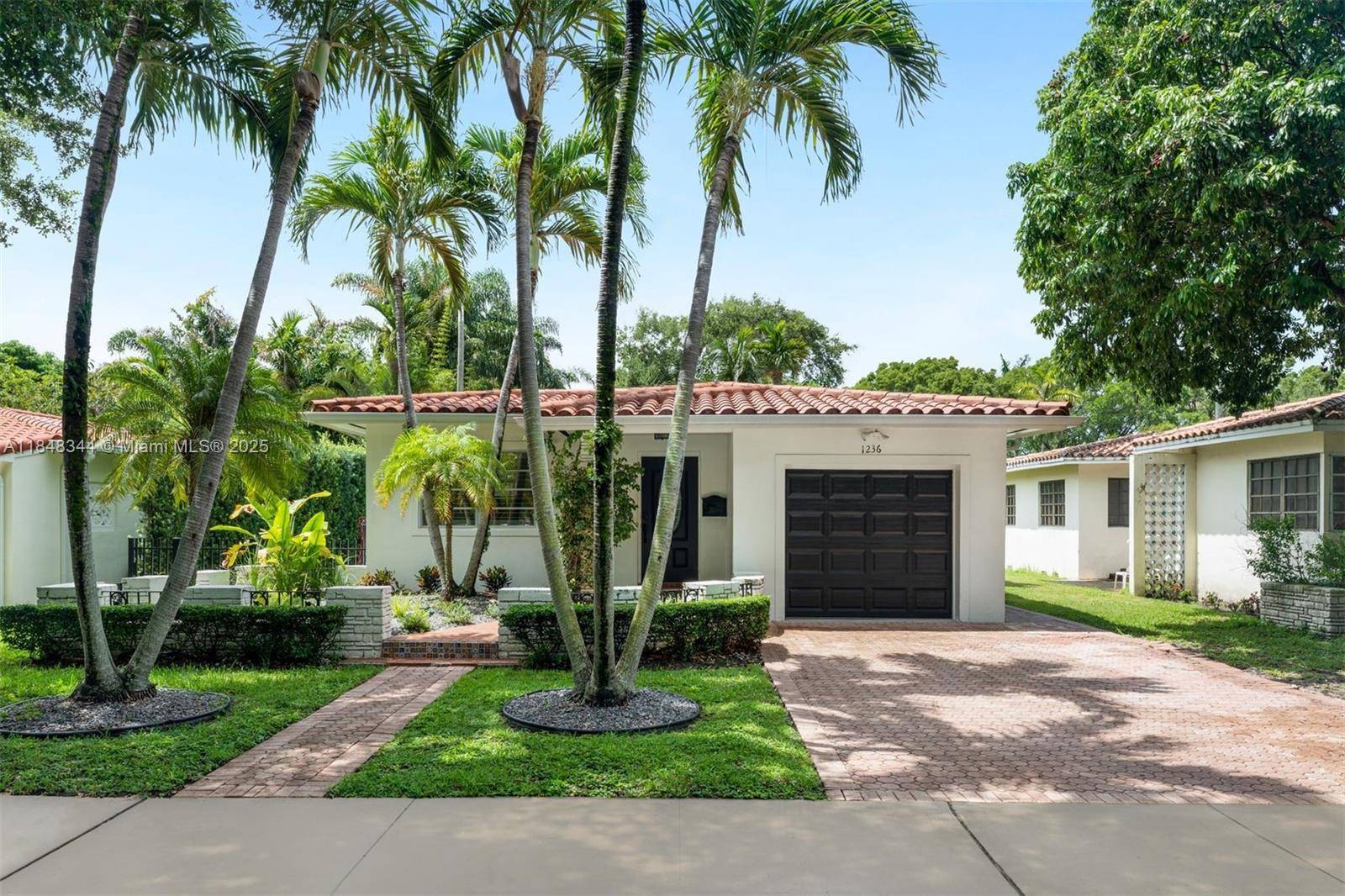 The epitome of Coral Gables charm !