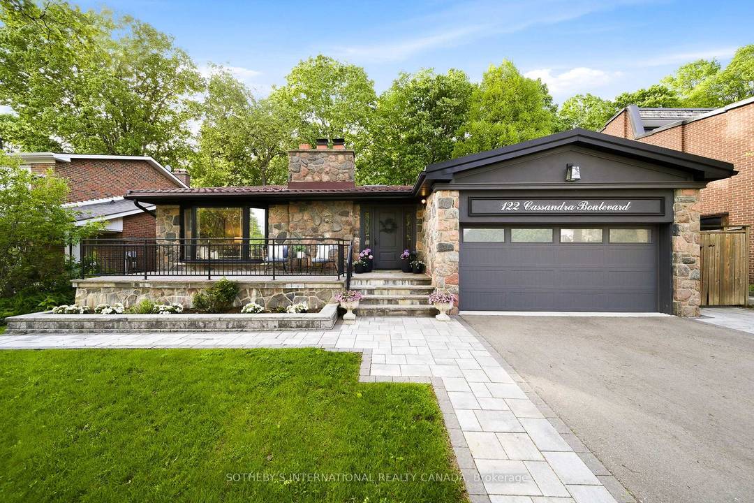 Rarely does a property of this caliber come to market, 122 Cassandra is set on an extensive 60x120 ravine lot in the desirable Donalda community.