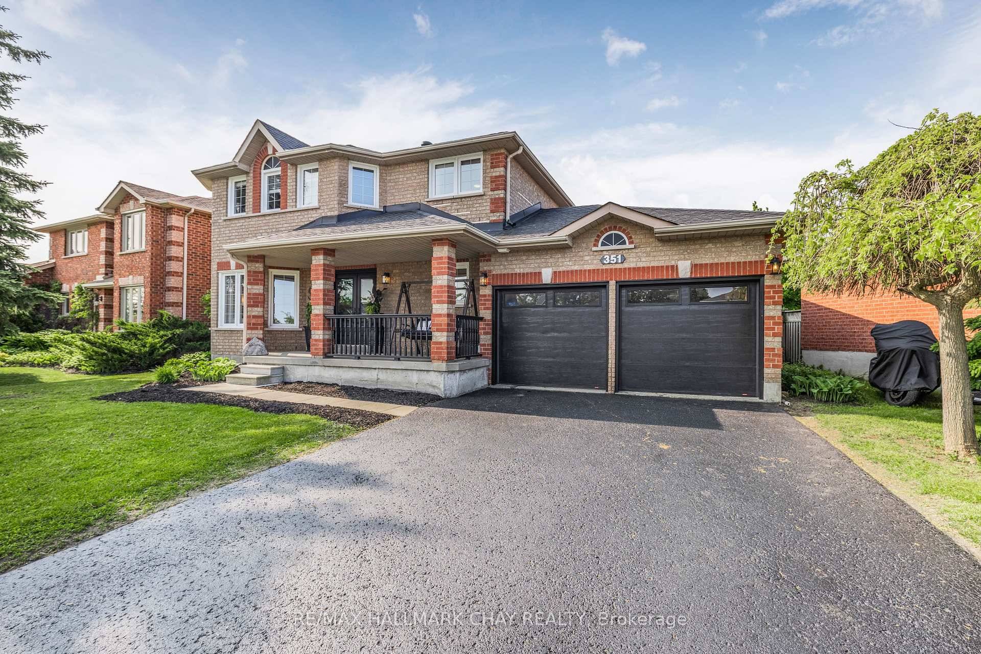 Welcome to this stunning, fully renovated detached home in highly sought after North Barrie !