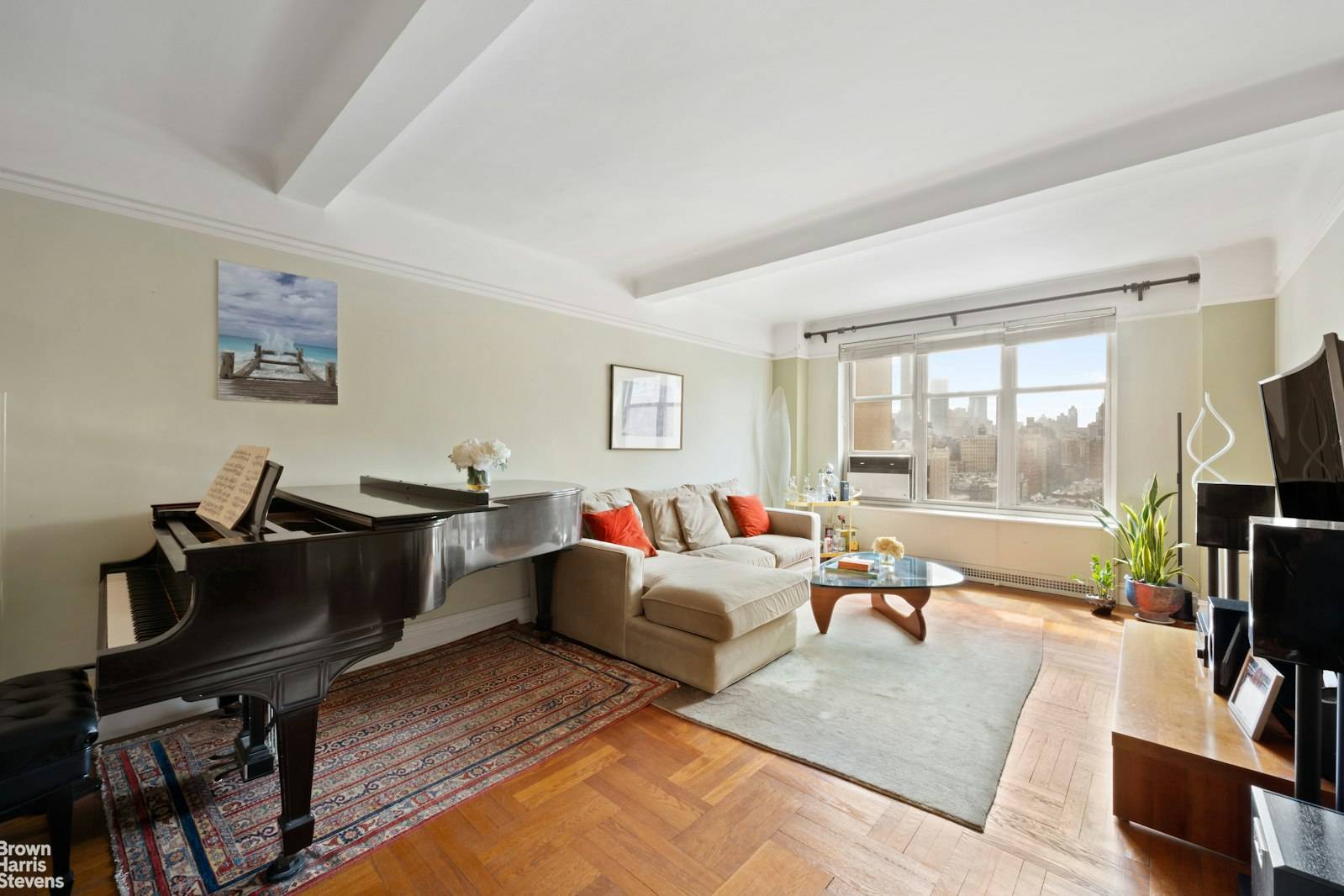 Glorious sunshine fills this oversized inviting one bed, one bath home with stunning wide open south facing views.