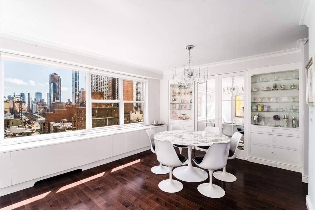 Perched on the 15th floor, this beautifully renovated 1 Bed and 1 Bath apartment has an abundance of light and offers open city views.