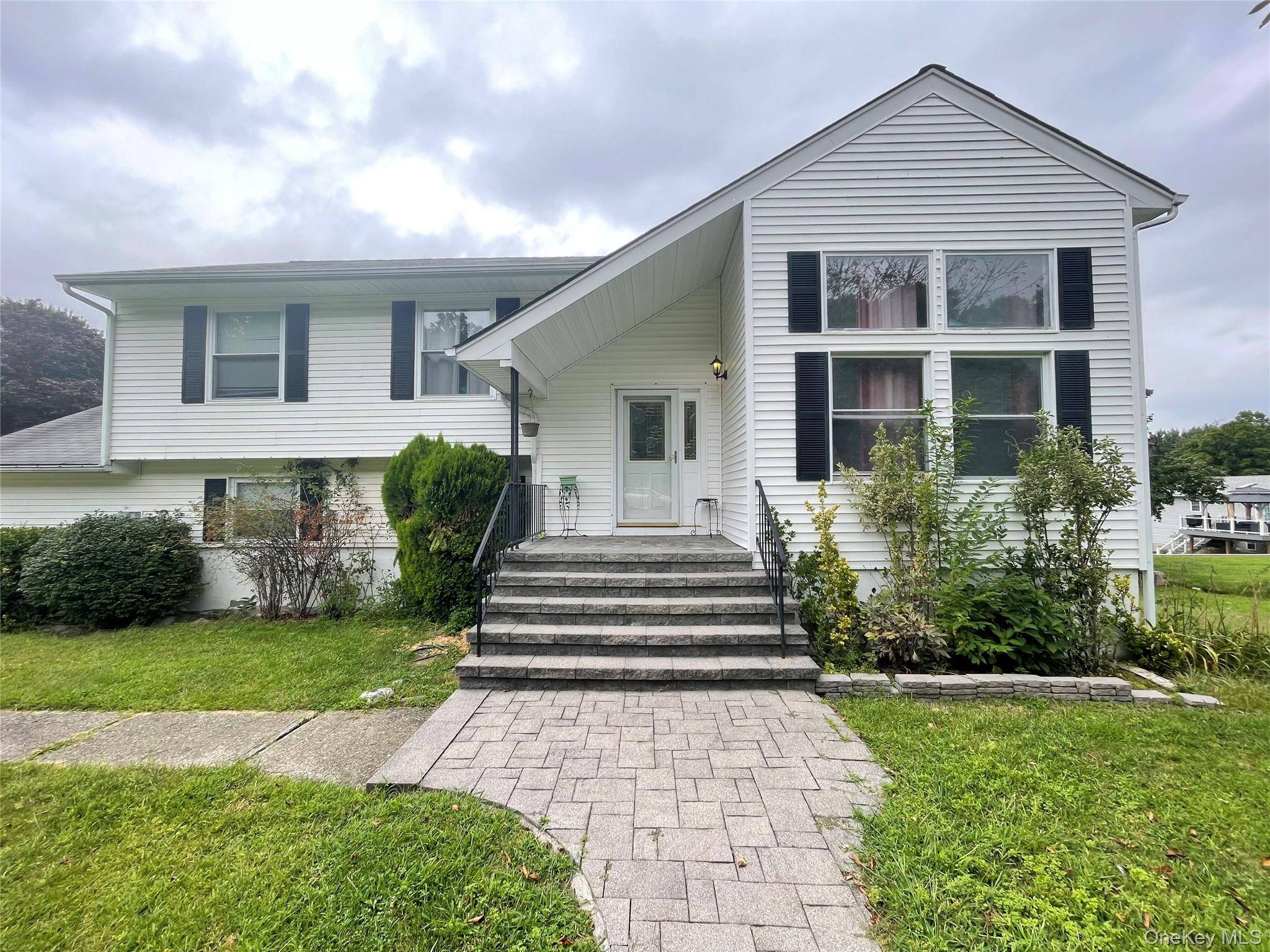 Great location for this Raised Ranch in the town of New Windsor.