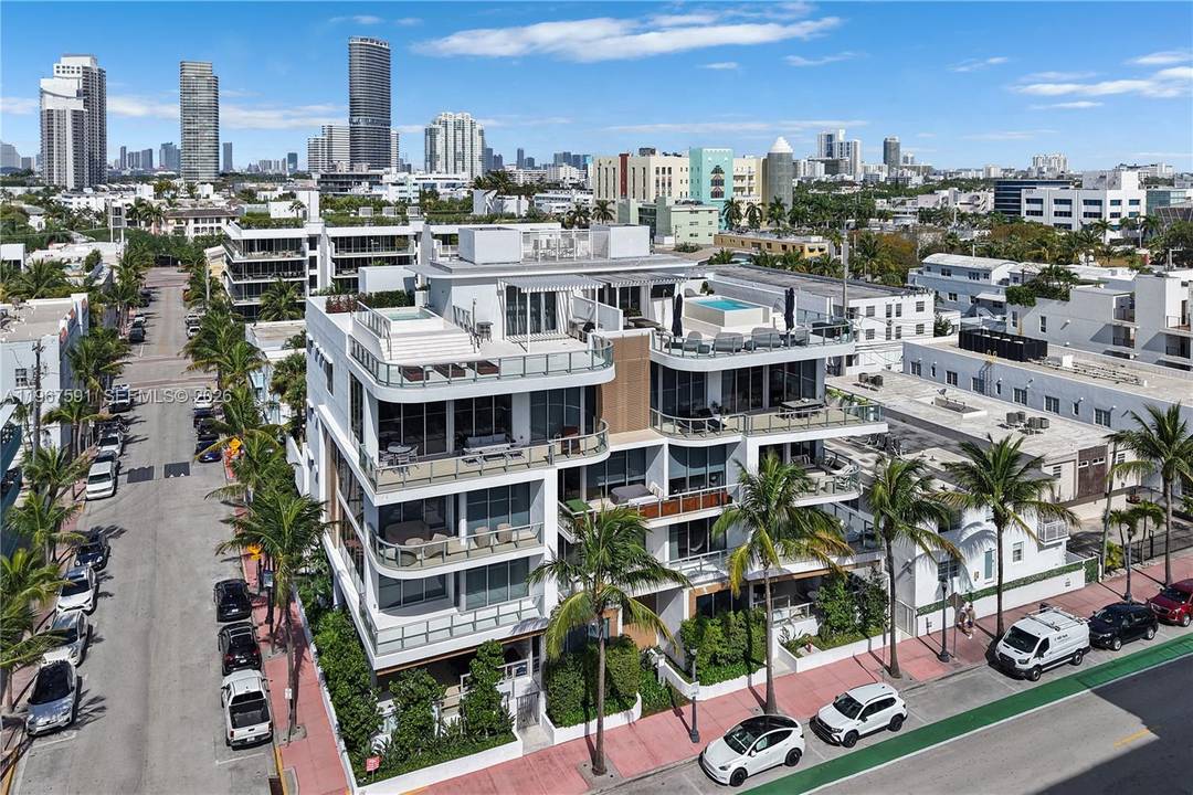 Located in the prestigious South of Fifth neighborhood, Ocean Park South Beach is an intimate boutique residence perfectly positioned on Ocean Drive, directly across from the beach and park.