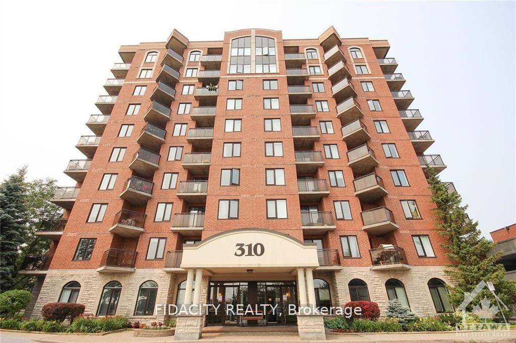 Don't miss out on this rare gem in the heart of the city !