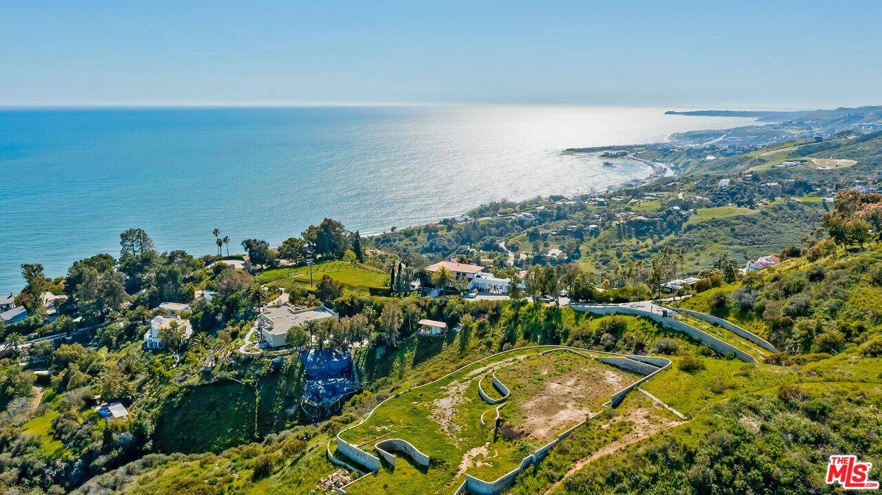 3096   Sumac Ridge Rd Malibu LA