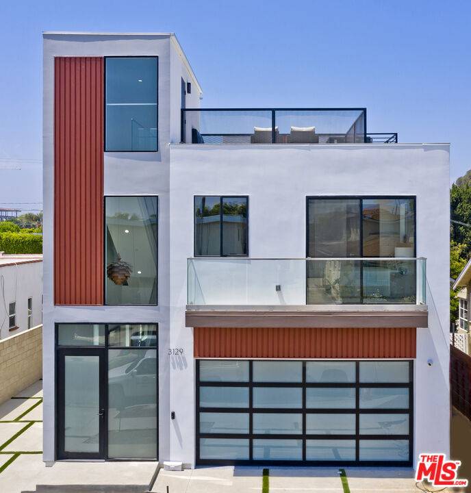 3129   Helms Ave 3BR La