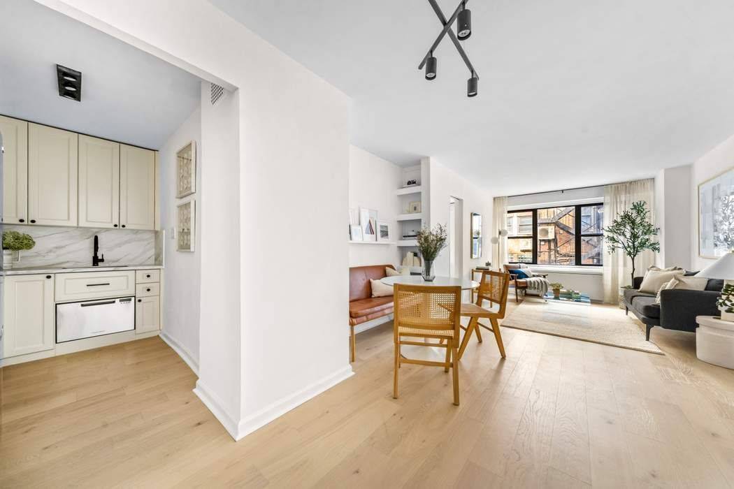 Discover turn key charm in the heart of Sutton Place from this newly renovated 1 bedroom, 1 bath residence.