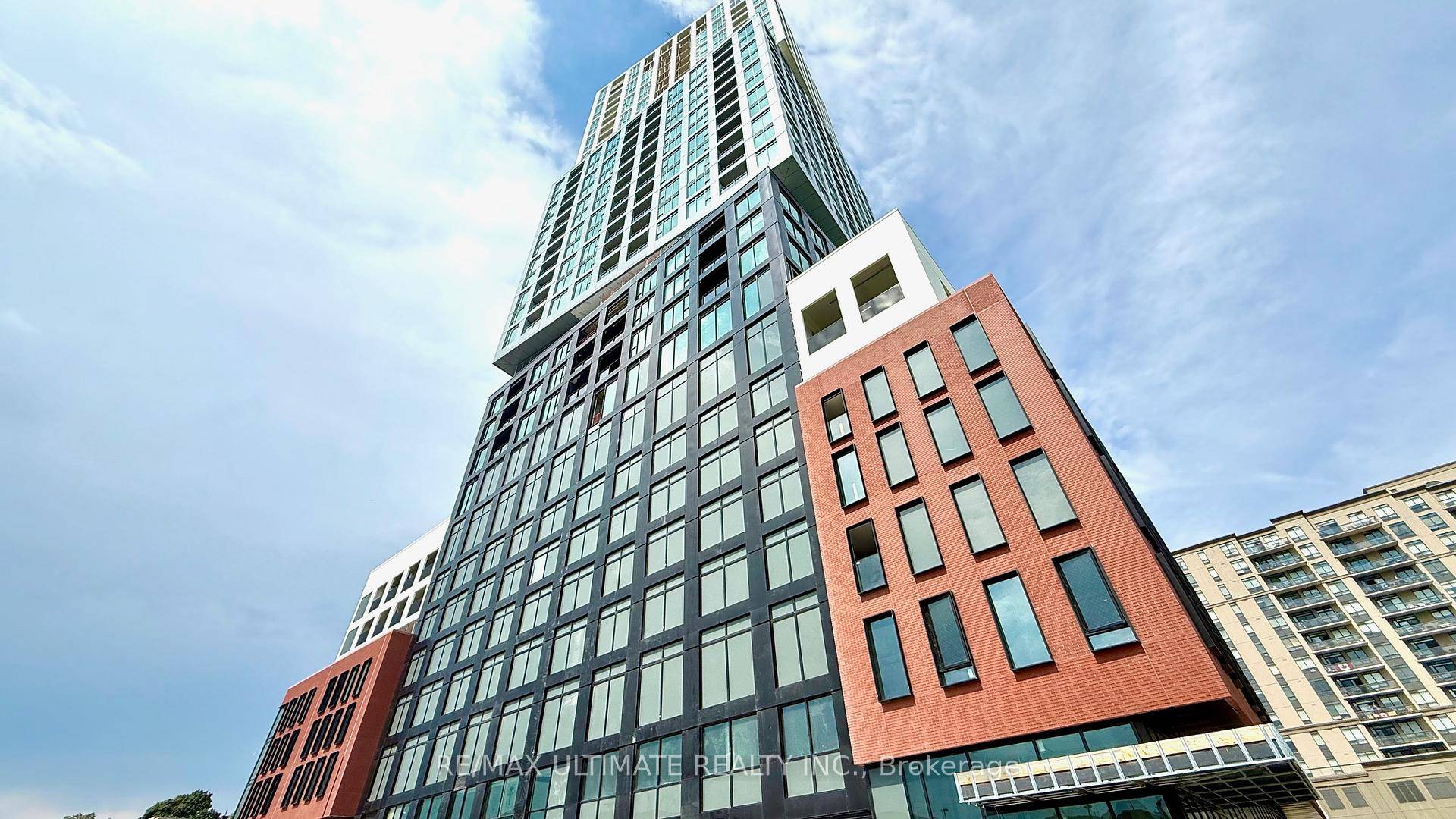 Be the first to live in this stunning 1 bedroom den suite in Barries newest luxury landmark DEBUT Condos, a premier waterfront residence redefining modern living in the heart of ...