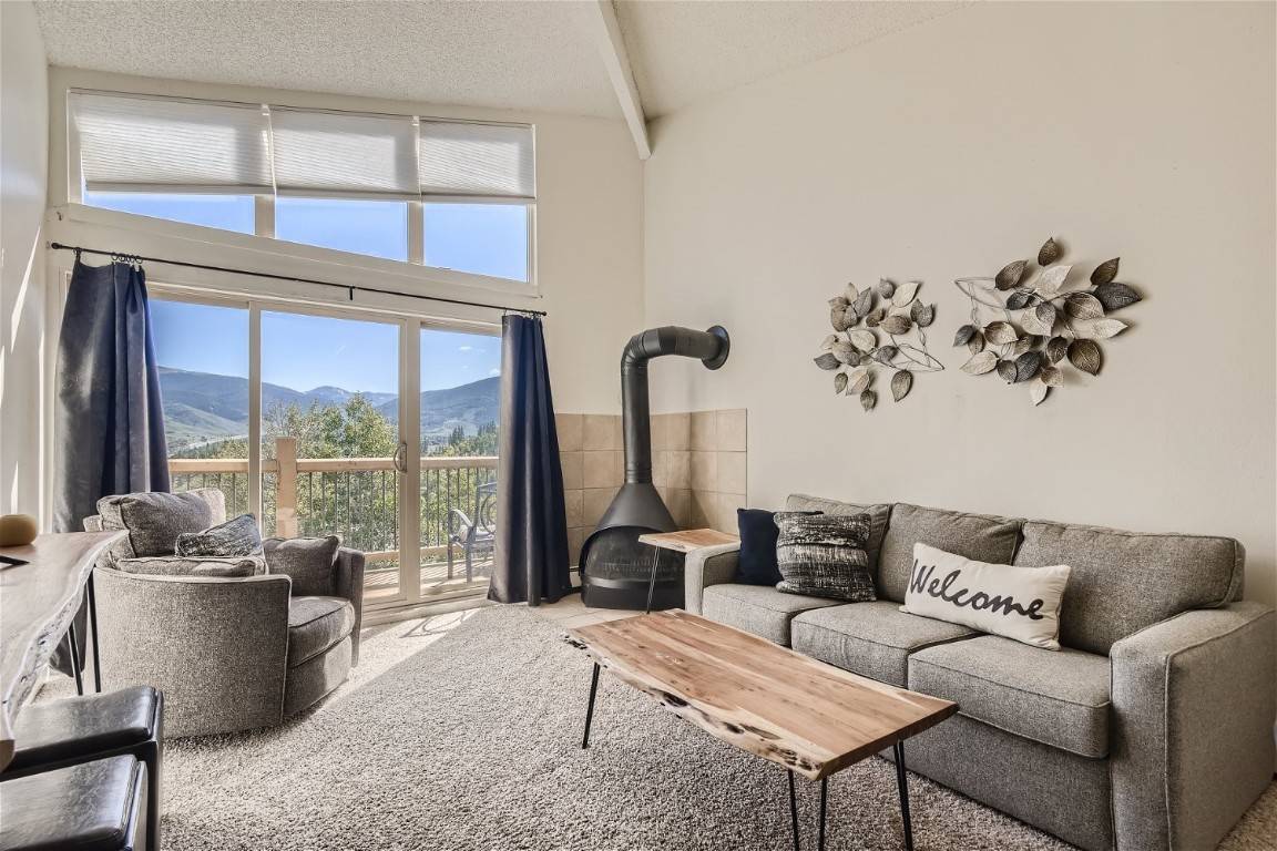 Check out this top floor three bedroom, two bathroom condo in Wildernest, CO, which combines comfort, convenience, and stunning views of Ptarmigan Mountain and the Continental Divide.
