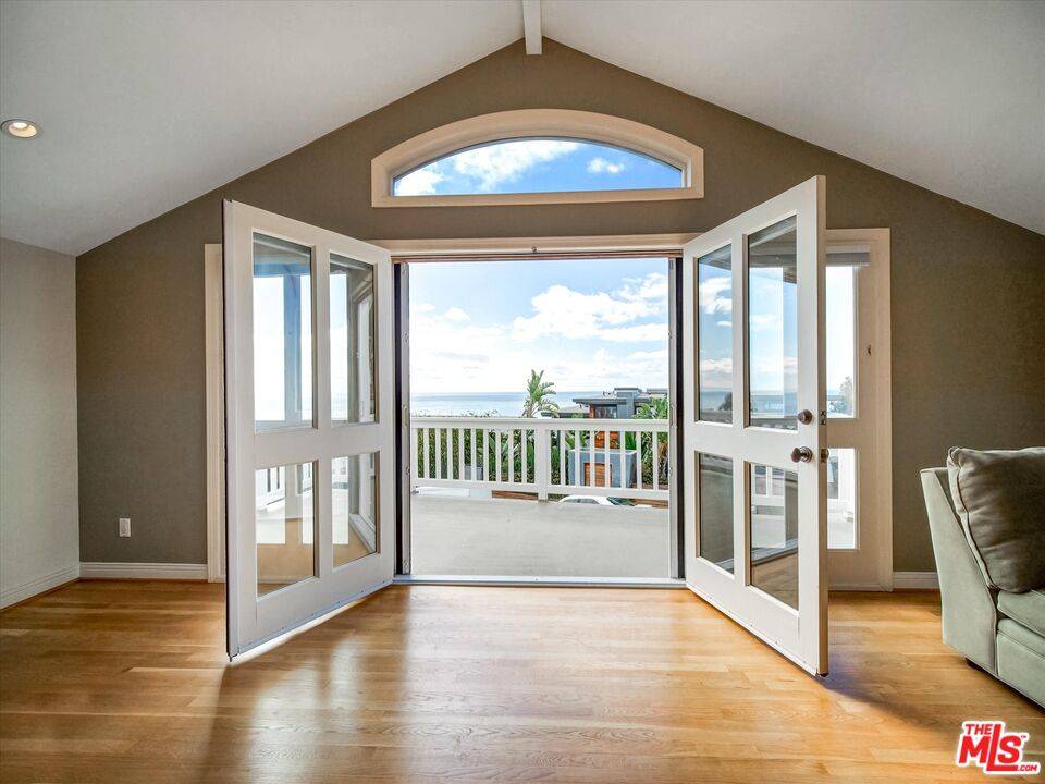 3897 Rambla Orienta 2BR Malibu La