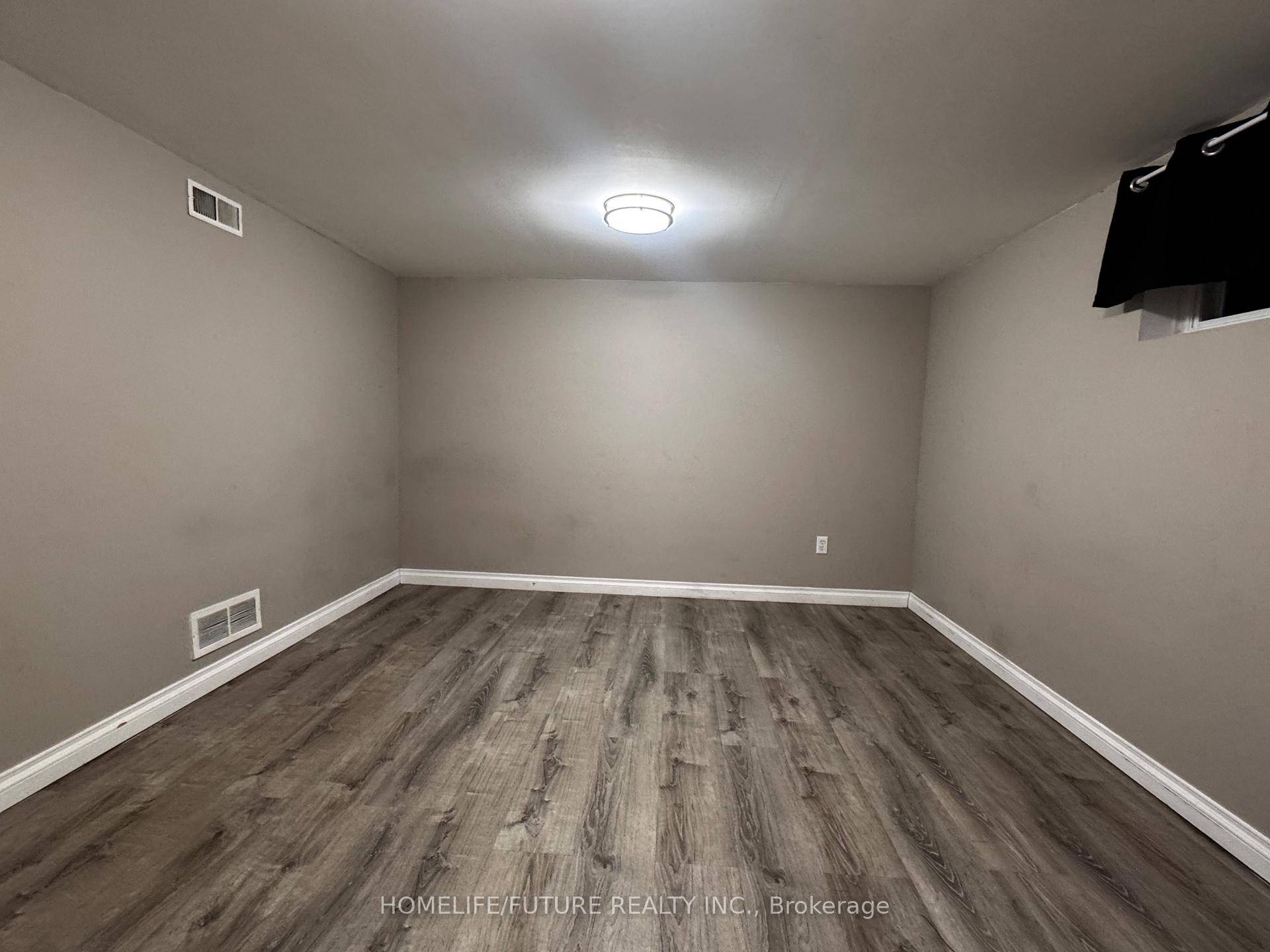 This Bright, Spacious And Clean, Lower Level Self Contained Unit In Desirable North Oshawa Location Is Perfect For A Professional Or Couple In Need Of A Cozy Space !