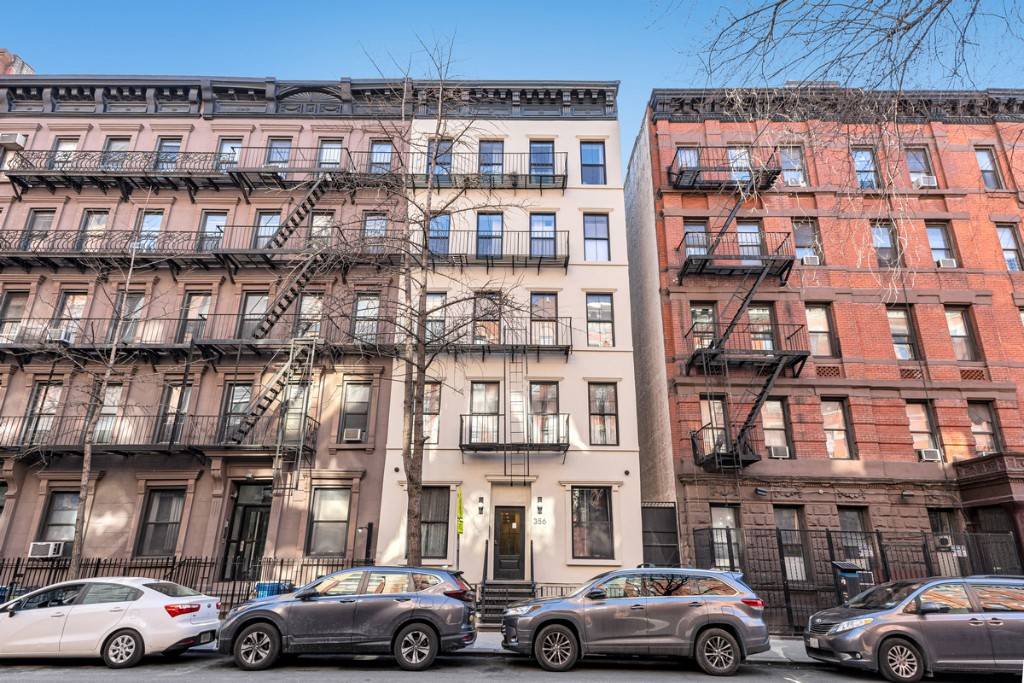 Fully Renovated modern 2BR 1BA Home in the Highly sought after Aurora Building in Prime Hells Kitchen.