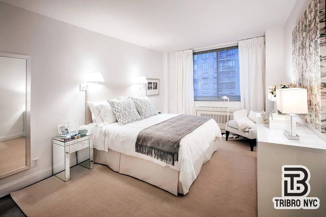 WELL SET 4 BEDROOMS 4TH FLEX APARTMENT.