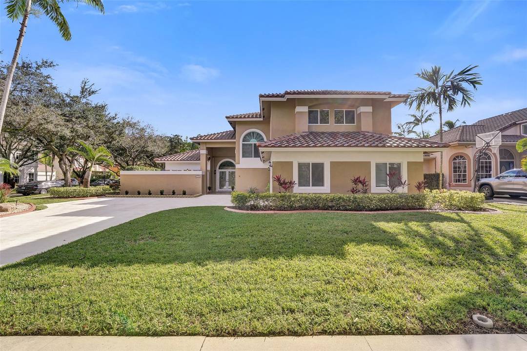 NEW ROOF IMPACT WINDOWS max insurance discount for this 5 bedroom, 3.