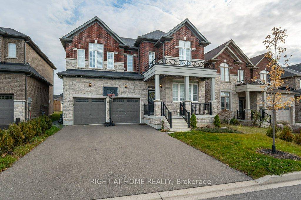 Welcome to this stunning 4 bedroom, 3.