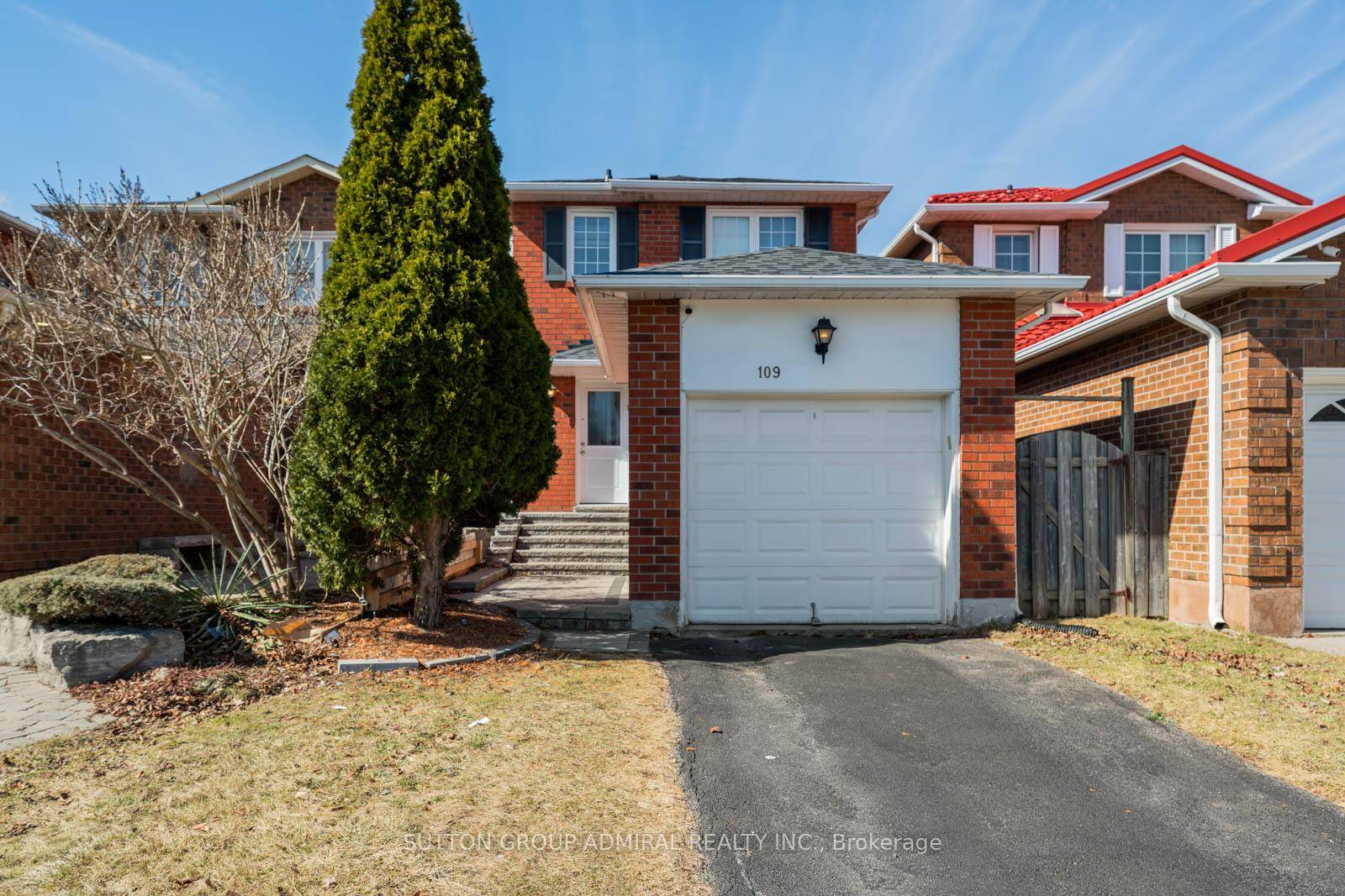 109 Whitney Place In Thornhill Is A Charming And Well maintained Home With 3 1 Bedrooms And 3 Bathrooms.