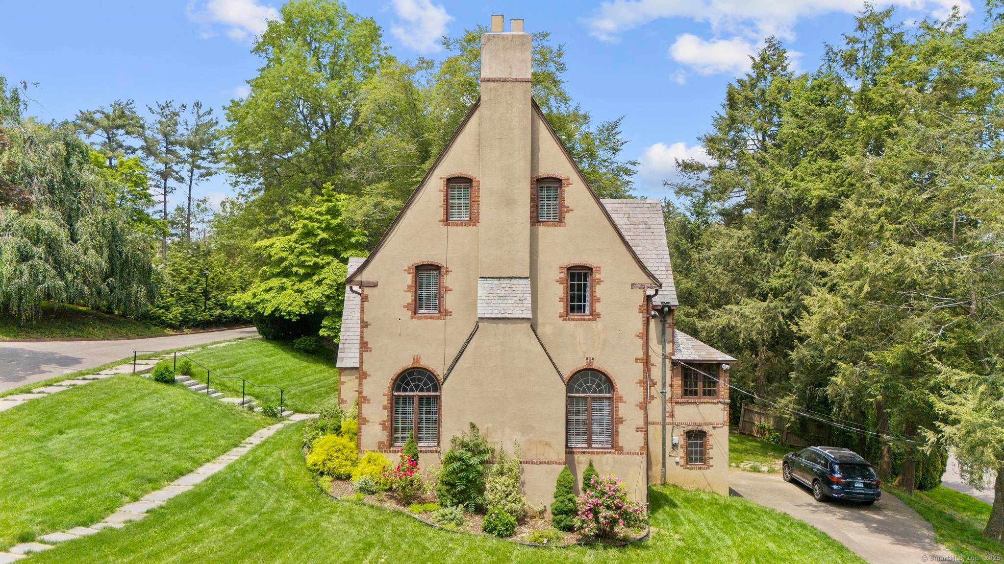 Here's your chance to own a rare gem in one of West Hartford's most coveted neighborhoods !