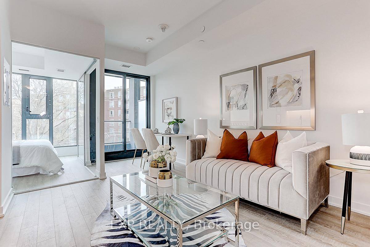 Welcome To This Modern, Sun Filled 1 Bedroom Den Condo In The Heart Of Lawrence Park, One Of Torontos Most Desirable Neighbourhoods.