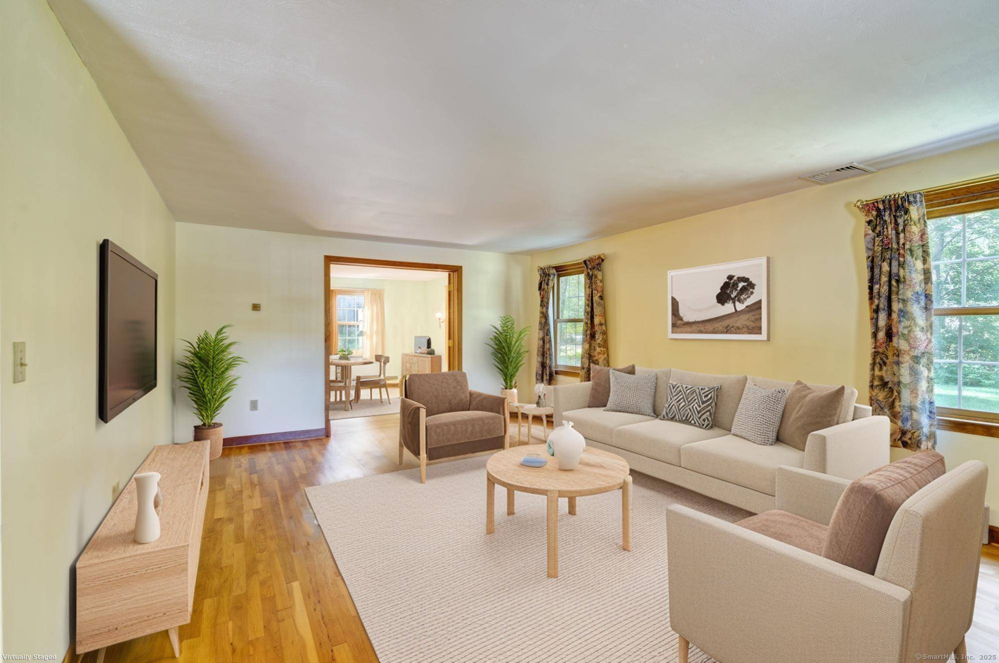 Looking for space, comfort, and charm in a picturesque country town ?