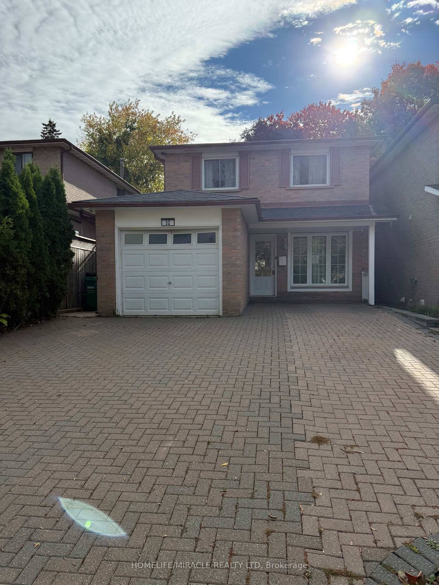 Beautiful 3 2 bedroom home perfect for families or investors !
