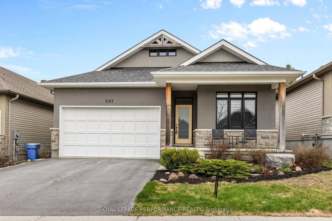 This custom bungalow at Riverfront Estates is loaded with modern finishes and a hint of rustic charm, just 5 houses up from the Mississippi River ; and with sightlines from ...