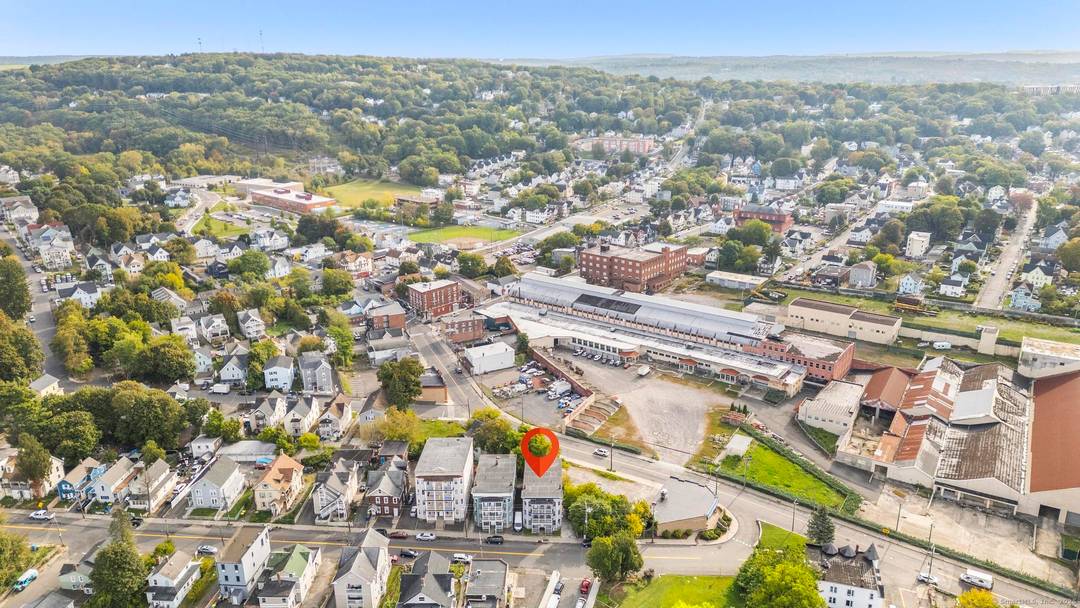 28 Hill St, Waterbury is a turn key 7 unit multifamily investment property ideally located in the heart of Waterbury, perfect for investors or 1031 Buyers looking to secure a ...
