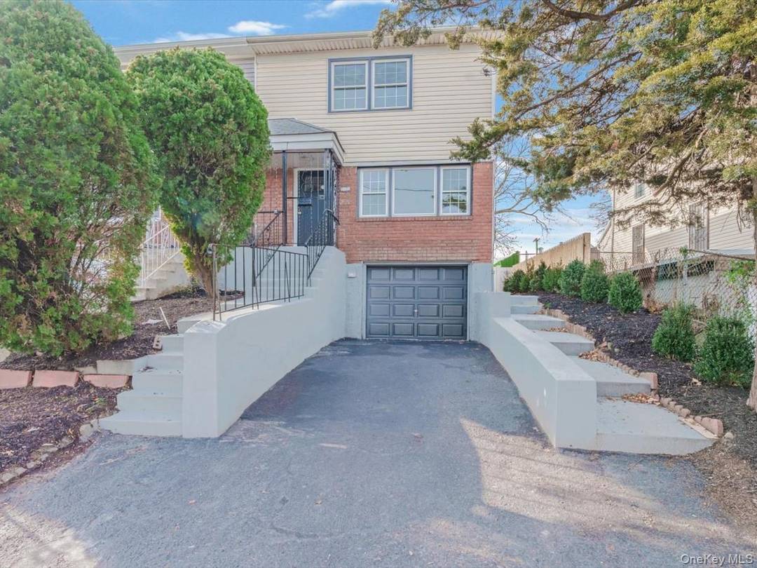 Welcome home to this beautifully renovated single family residence in the heart of Richmond Hill.