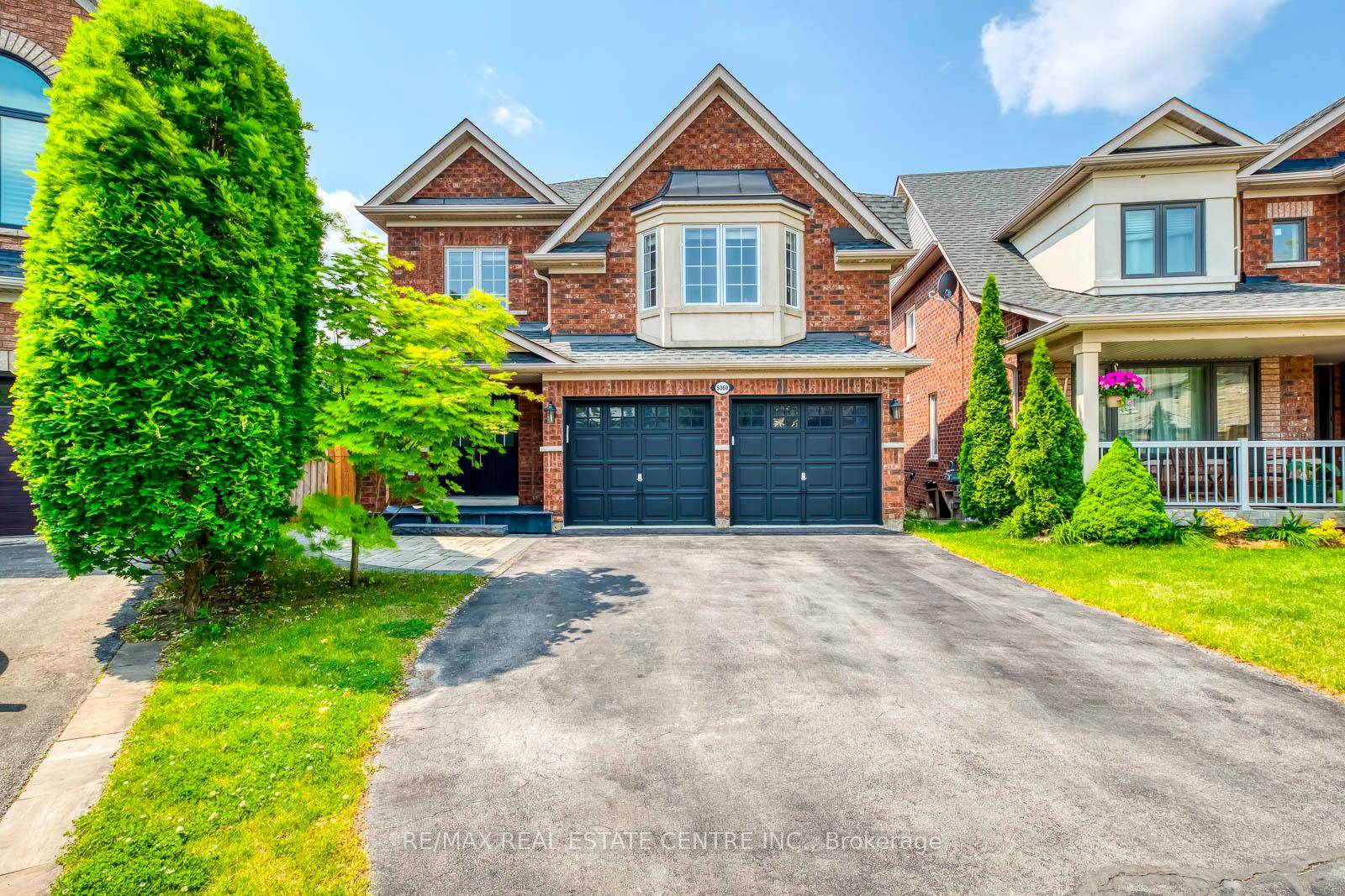 Stunning Home on Premium Pie Shaped Lot with Walkout Basement !