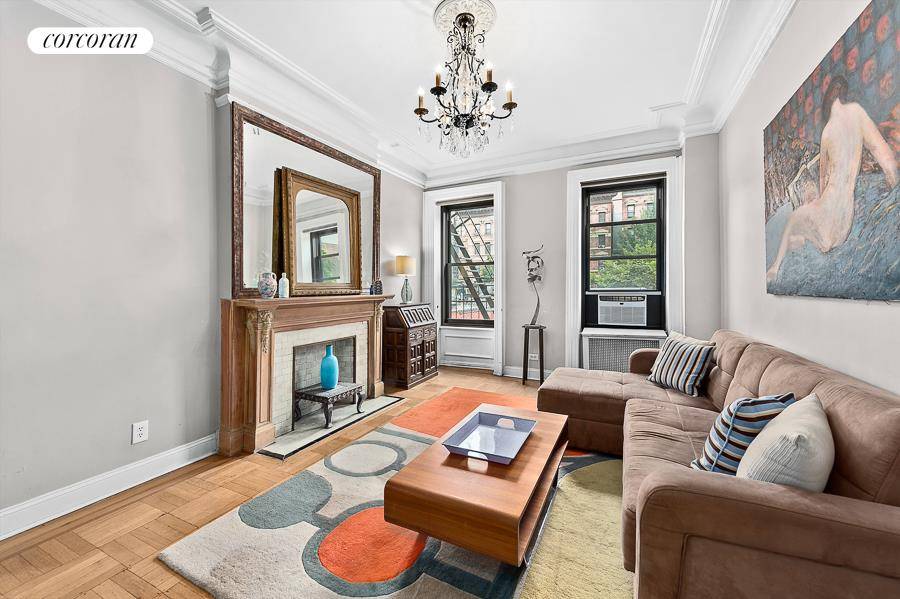 Residence 2F Your next home awaits you at The Manchester, a majestic 1910 prewar at the corner of Broadway and West 108th Street, just across from the charming Bloomingdale District ...