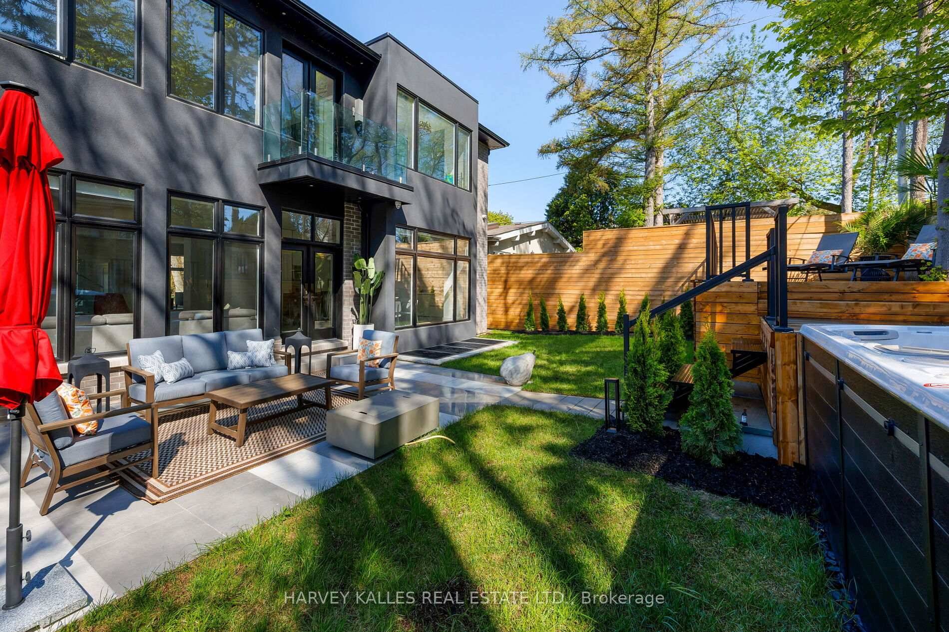 This modern masterpiece at 837 Royal York Road is an architectural triumph, with stunning craftsmanship and floor to ceiling windows that flood each room with natural sunlight.