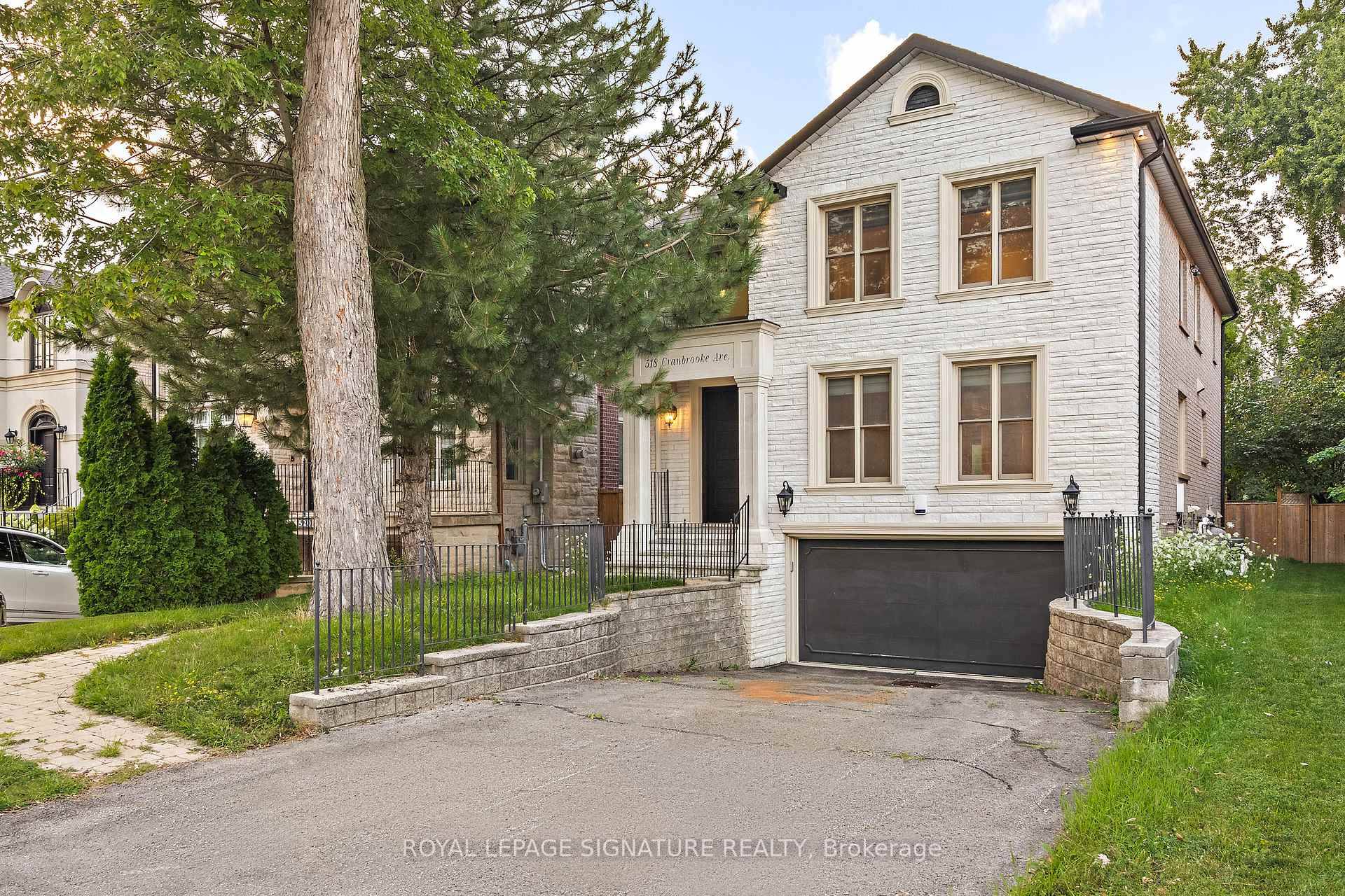 Step Into a World of Refined Elegance With This Stunning Residence in the Highly Sought After Bedford Park Neighbourhood.