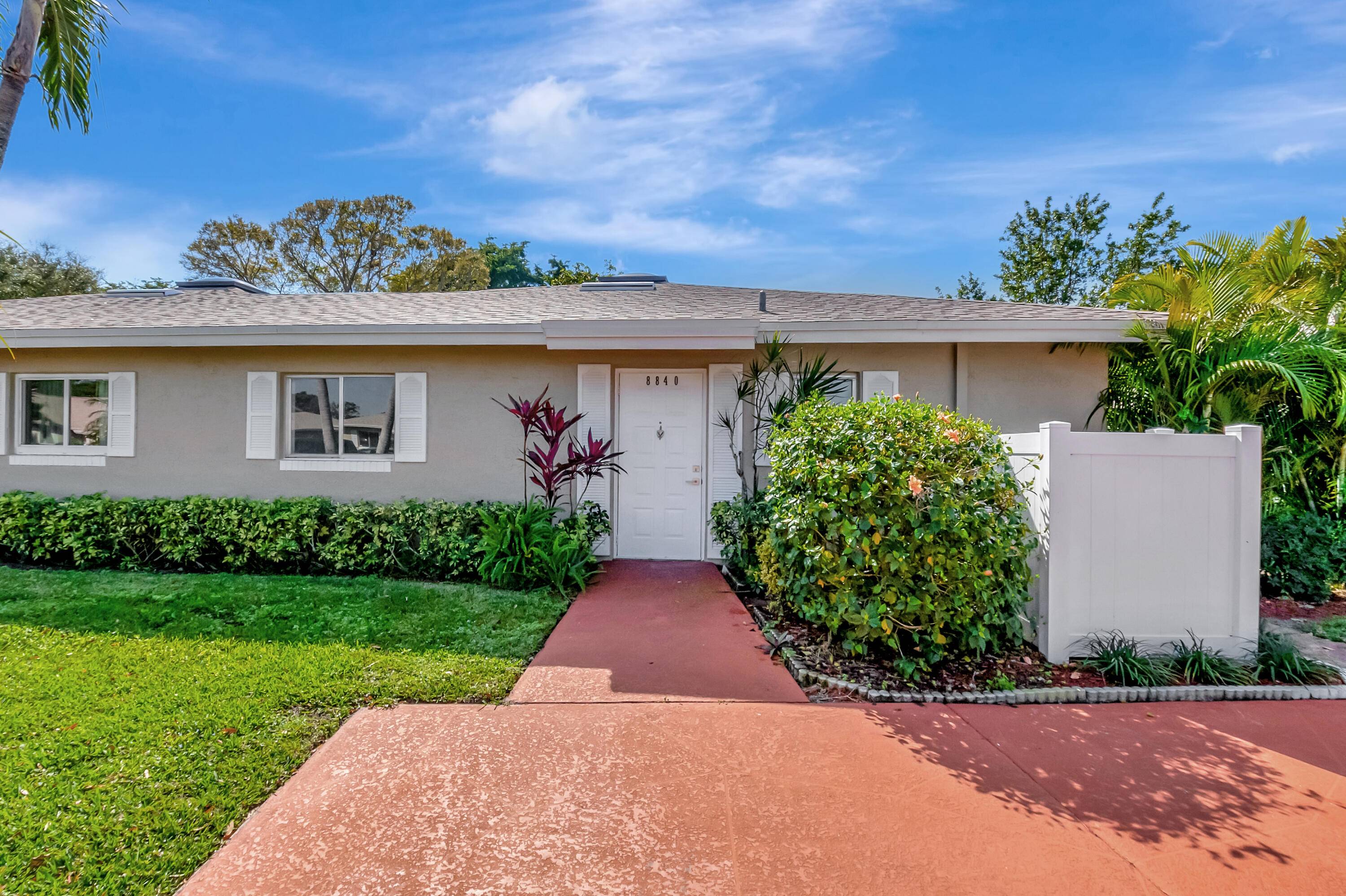 Beautifully remodeled from top to bottom, this stunning 2 bedroom, 2 bath villa is located in the Greenleaf section of Whisper Walk.