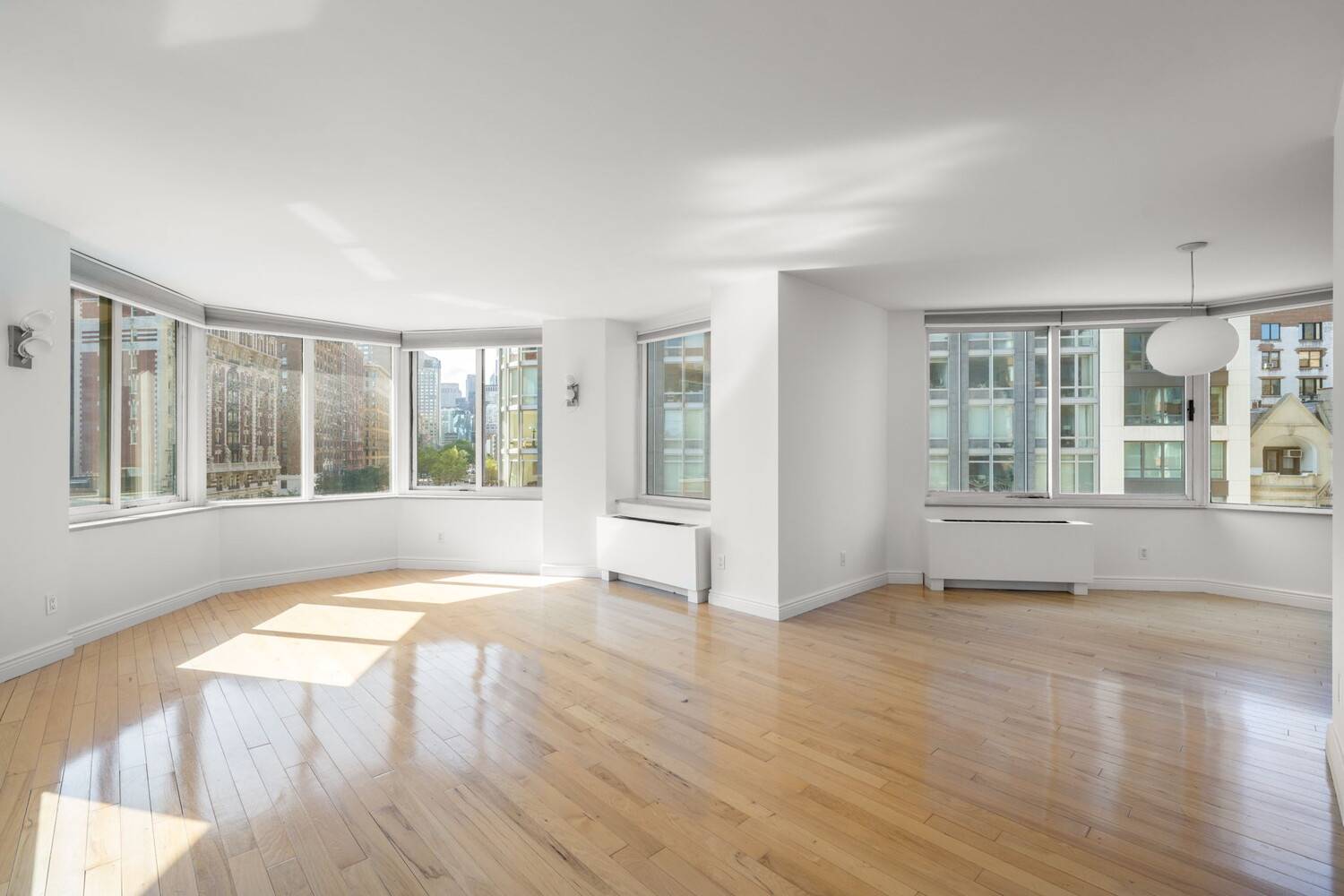 Elegant 3 Bedroom, 3 Bathroom Residence at The Alexandria, Upper West Side Experience refined living in this spacious corner home at 201 West 72nd Street, a full service luxury condominium ...