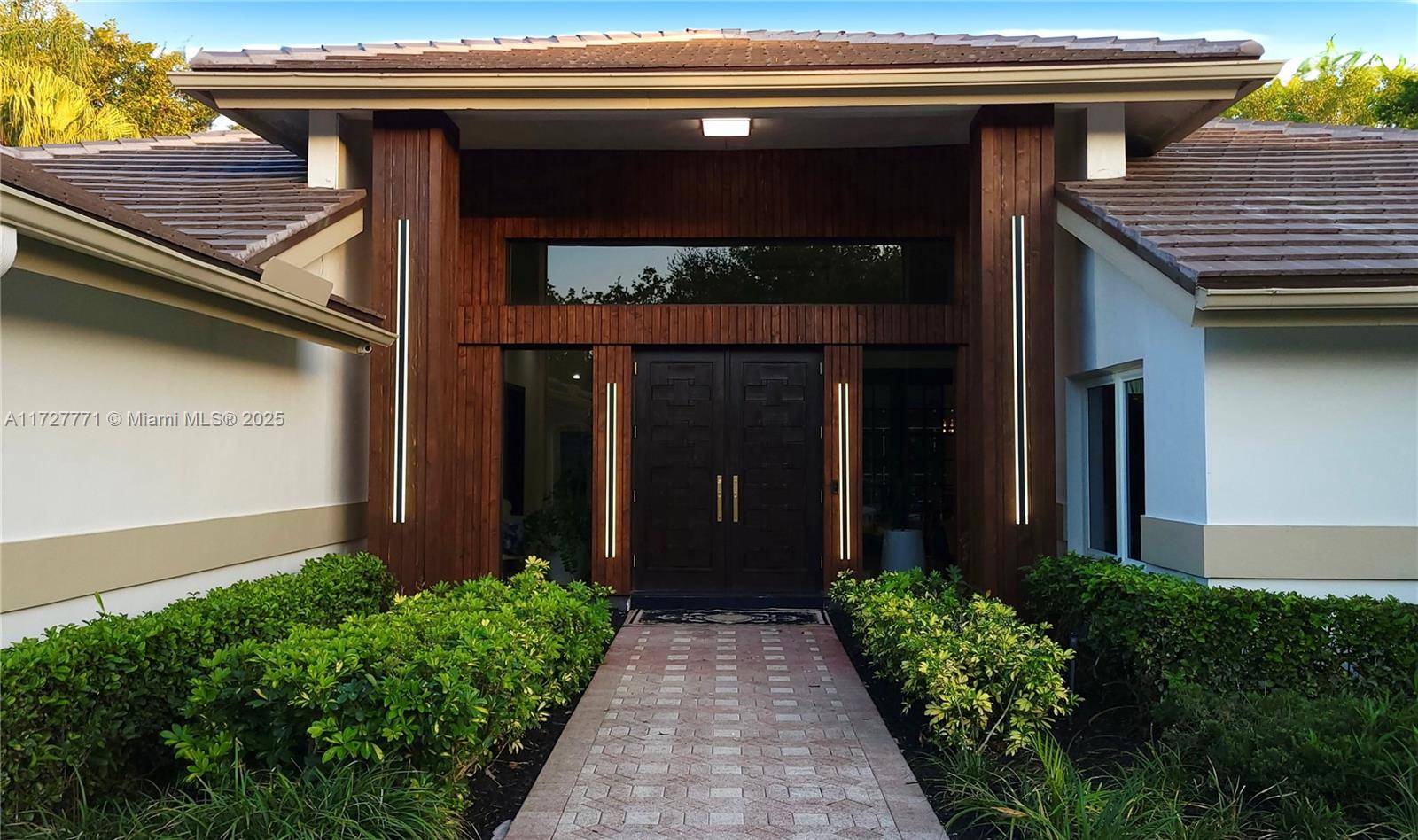 STOP AND READ THIS ! This rare, expansive Parkland home is perfect for CEOs, entrepreneurs, or company directors seeking a space for entertainment and high level networking.