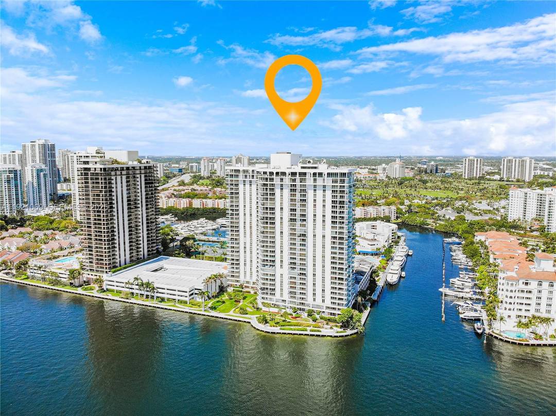 Rare Double Unit at Turnberry Isle with 270 Water Views Unique opportunity to own a combined A B residence at Turnberry Isle featuring spectacular 270 degree views of the Atlantic ...
