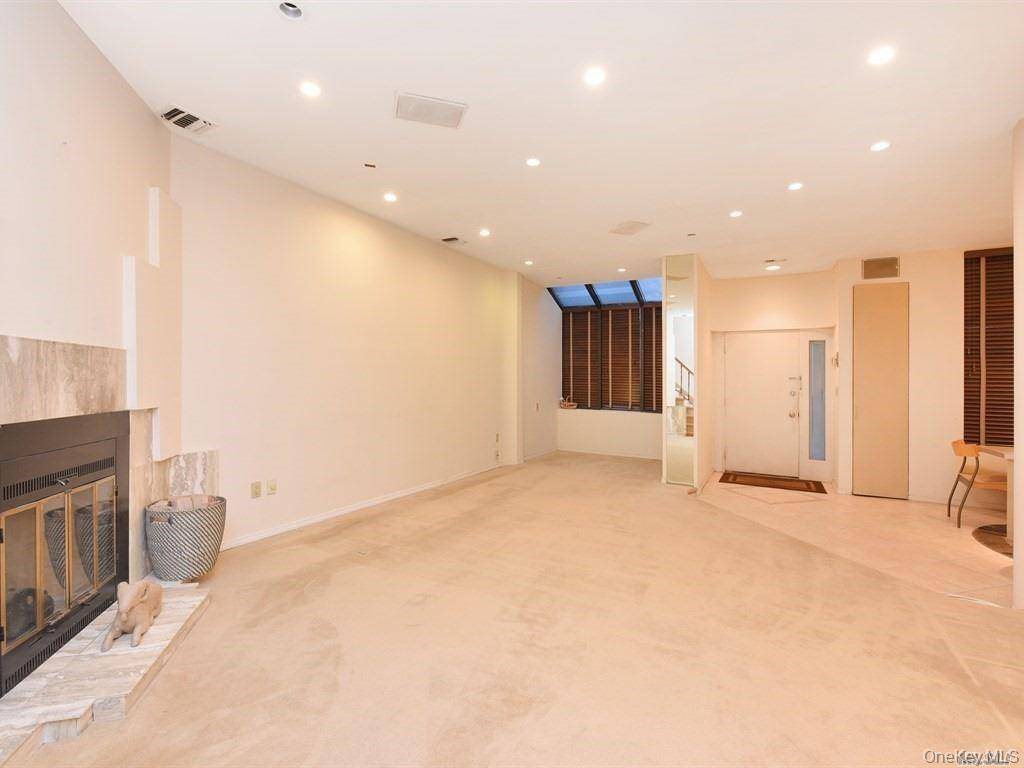 Spacious and well maintained luxury duplex condo offering approximately 1, 350 sq ft of living space.