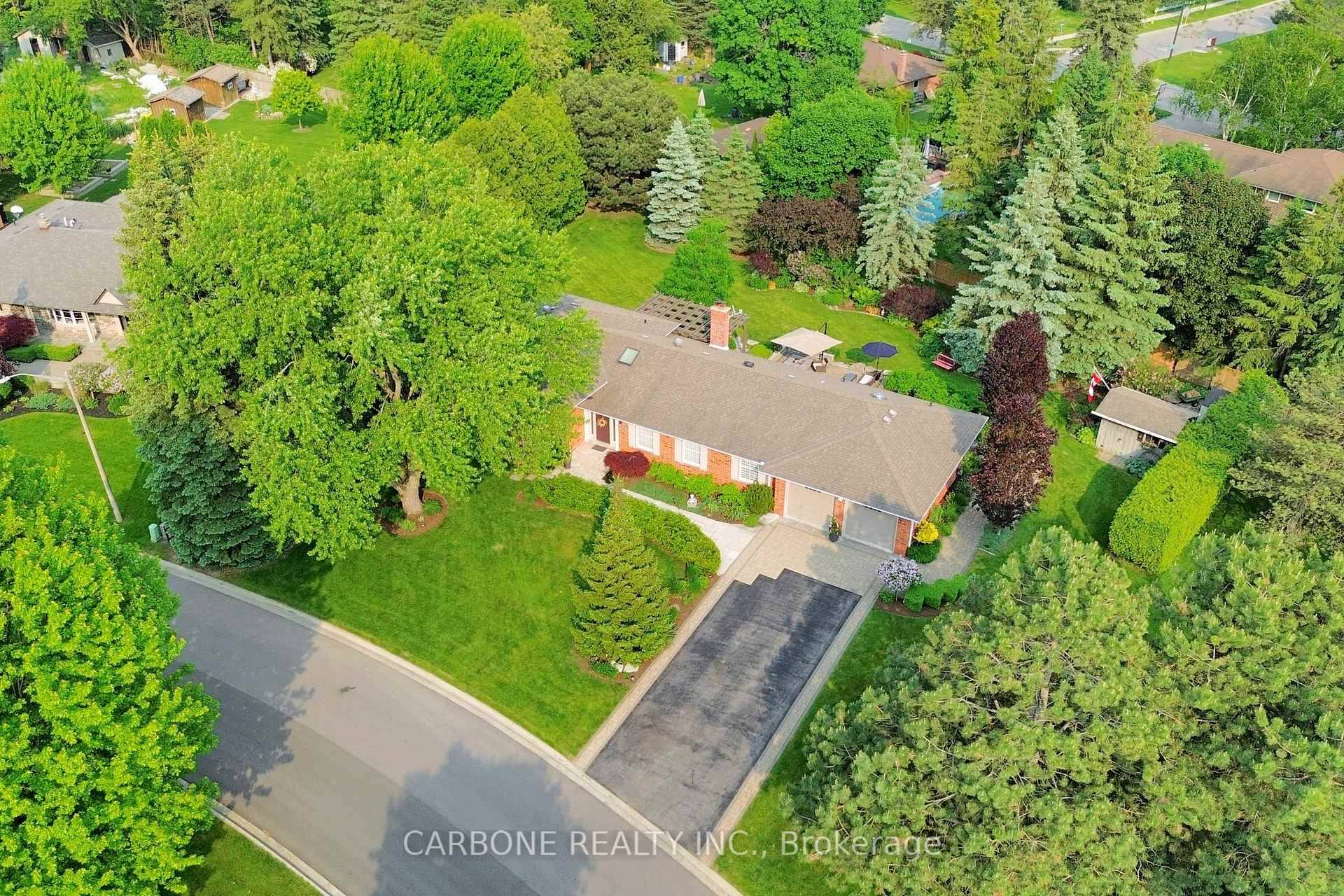 Welcome To 335 Forde Cres in King City's most coveted neighbourhood.