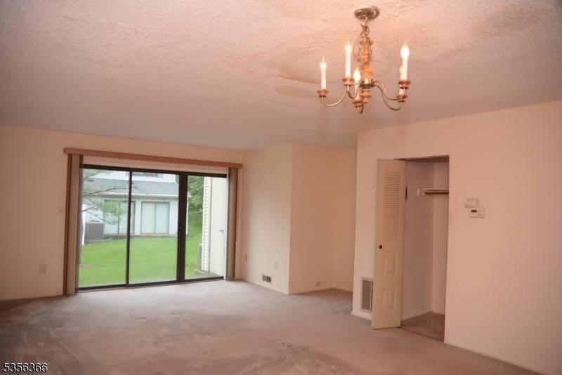 Sheffield Ct Piscataway Twp. New Jersey Single-Family