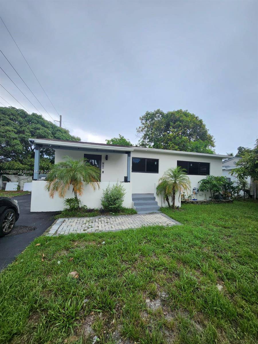 Just reduced ! One of a Kind corner smart home, with over 1490 sqft !