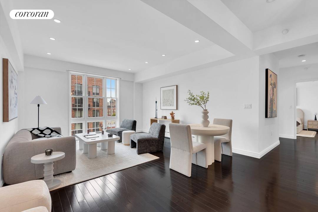 Large 2bed 2bath with striking views of Manhattan Skyline and RFK Bridge.