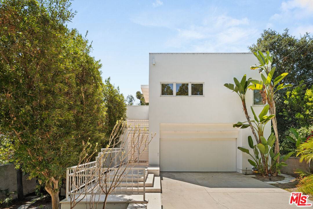 7582   Mulholland Dr 4BR Hollywood Hills East La
