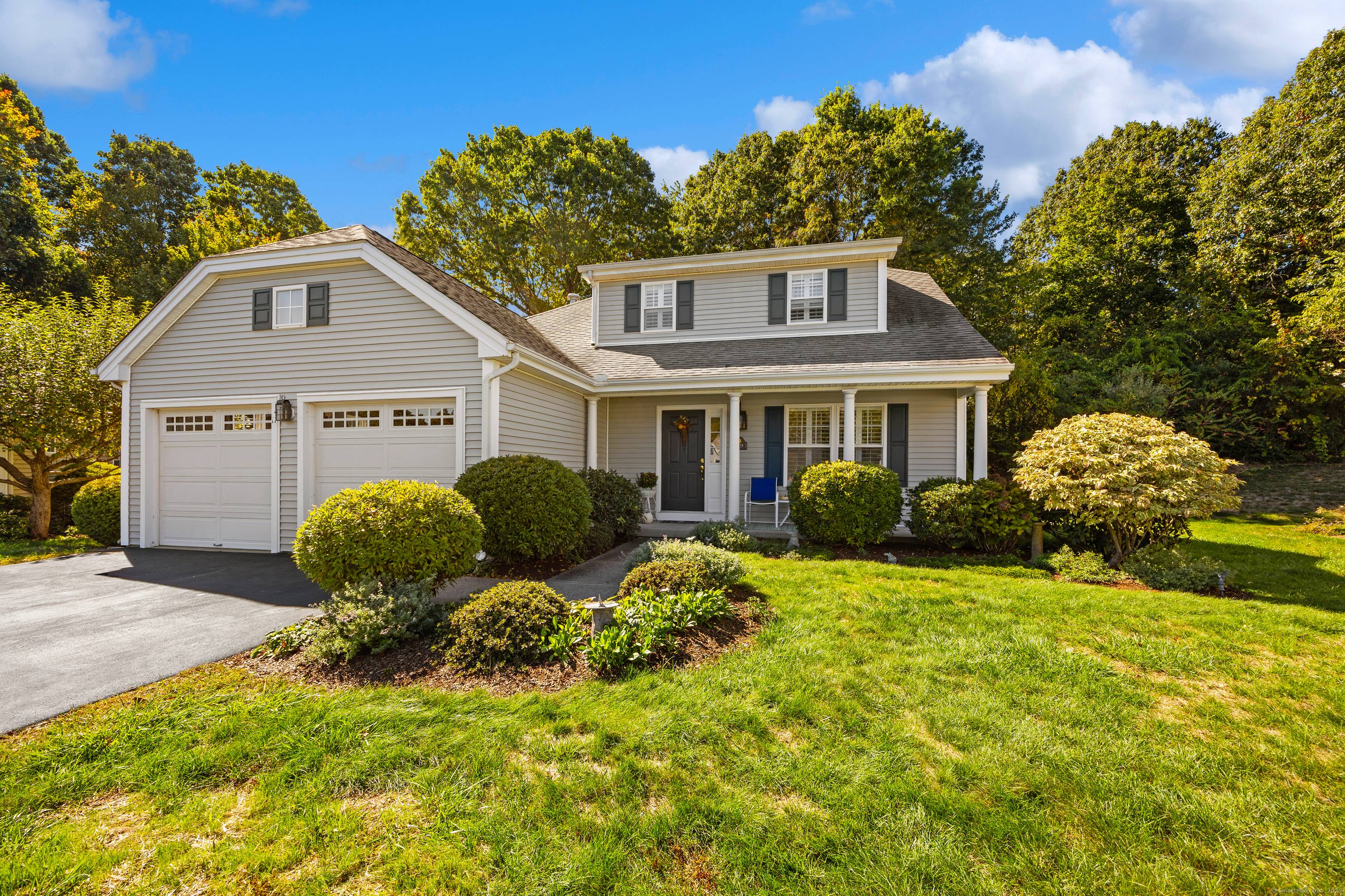 This is your chance to come live in the wonderful 55 community of Bartlett Hill !