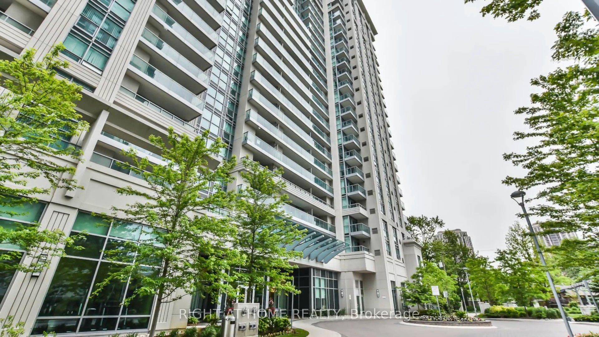 Bright, Spacious, Unobstructed Panoramic South view down to CN Tower.
