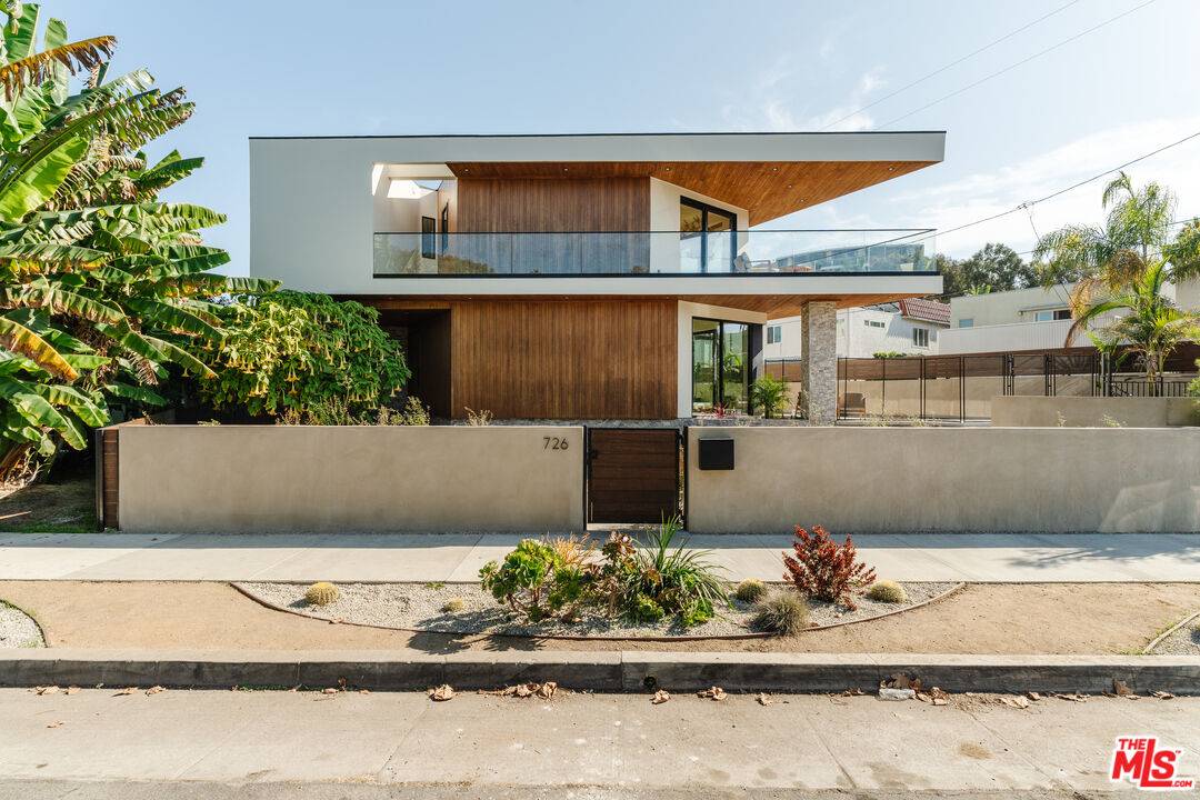 726 Howard St 4BR Marina Del Rey La