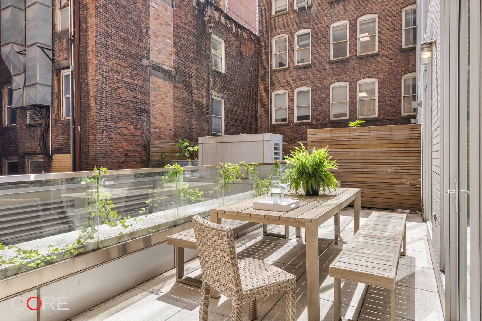 Building amp ; Neighborhood Features Located in the heart of NoMad, one of Manhattan s most desirable neighborhoods Full service condominium with a full time doorman concierge Rooftop terrace with ...
