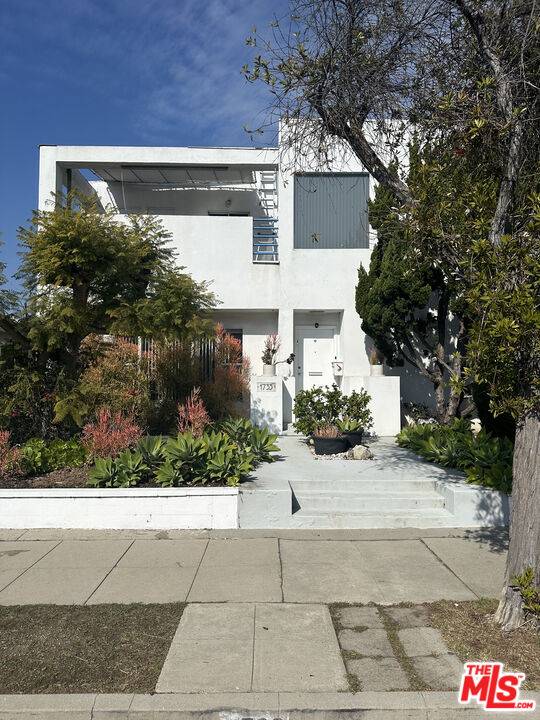 1733   Ashland Ave 2.0 Santa Monica LA