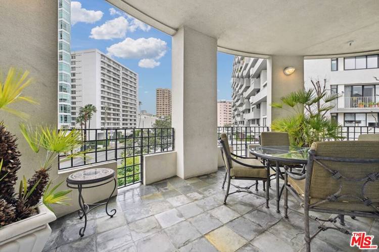 10351 Wilshire Blvd 3BR Westwood La